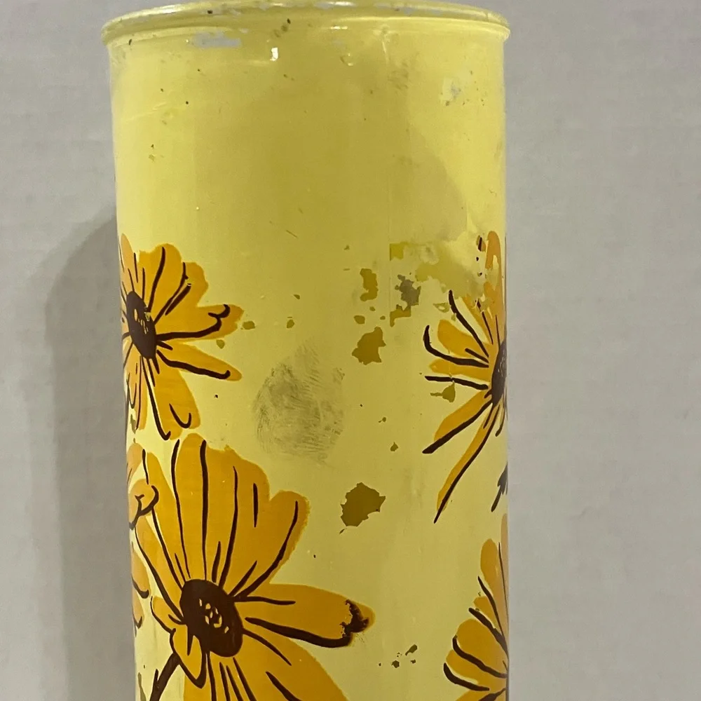 Vintage 70’s Pillar Candle with Painted Daises
